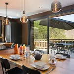 Bellevue, Piscine Interieure, Spa, Vue *