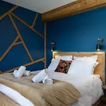 Шале Bellevue, Piscine Interieure, Spa, Vue *