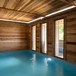 Bellevue, Piscine Interieure, Spa, Vue *