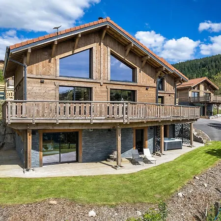 شاليه Chalet Bellevue, Piscine Interieure, Spa, Vue Lac *