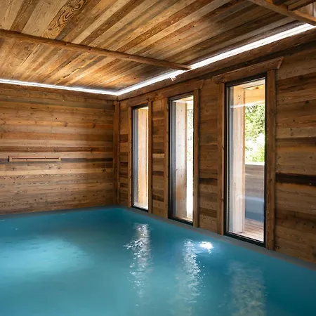 شاليه Chalet Bellevue, Piscine Interieure, Spa, Vue Lac *