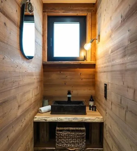 Chalet Chalet Bellevue, Piscine Interieure, Spa, Vue Lac *