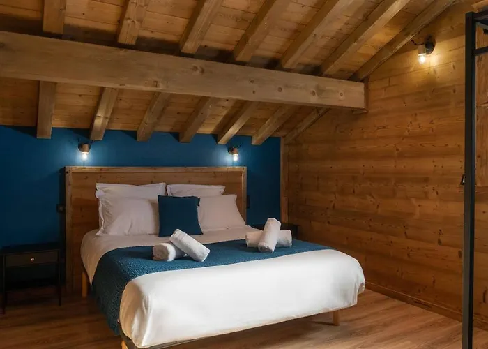 Chalet Chalet Bellevue, Piscine Interieure, Spa, Vue Lac *